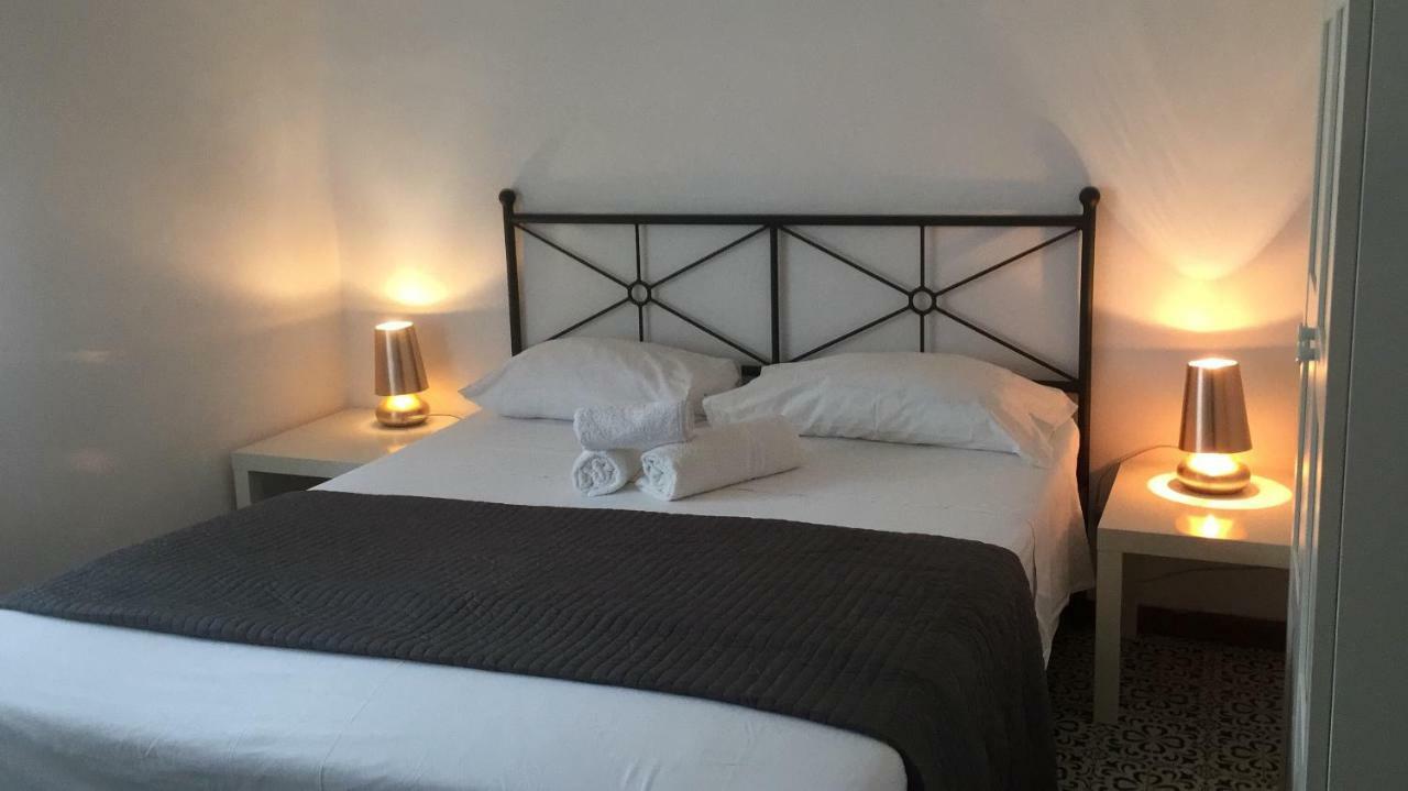 A Casa Di Giuseppe 2 Bed & Breakfast Carini Eksteriør bilde